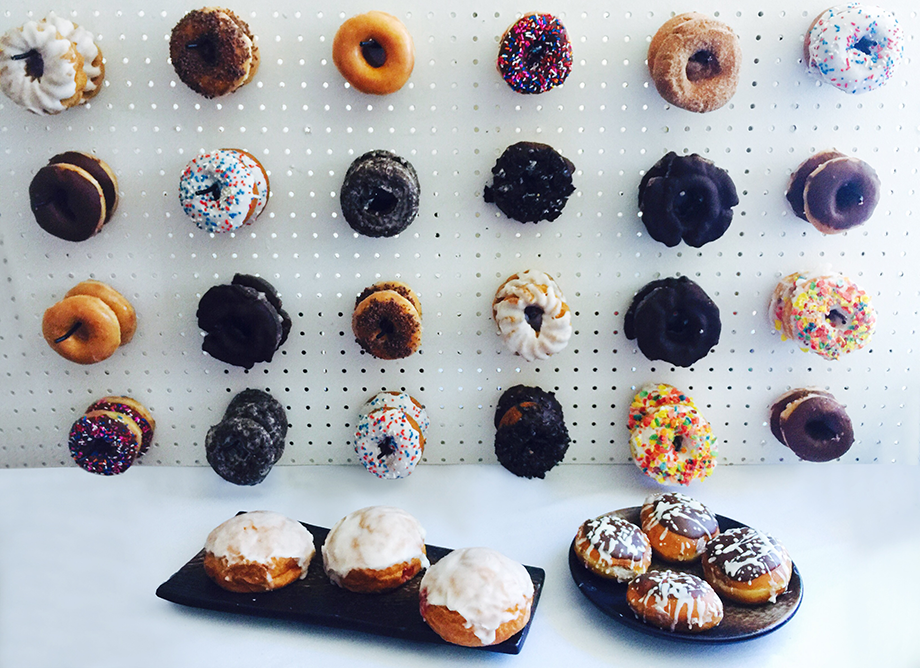 How to make a mini donut wall for a kids party.