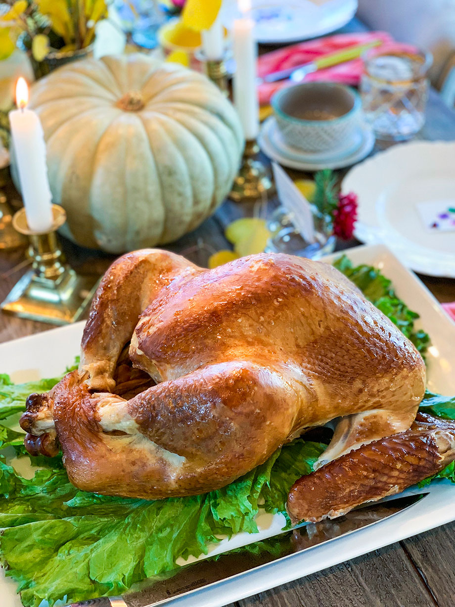 A delicious Thanksgiving turkey from Boston Market.