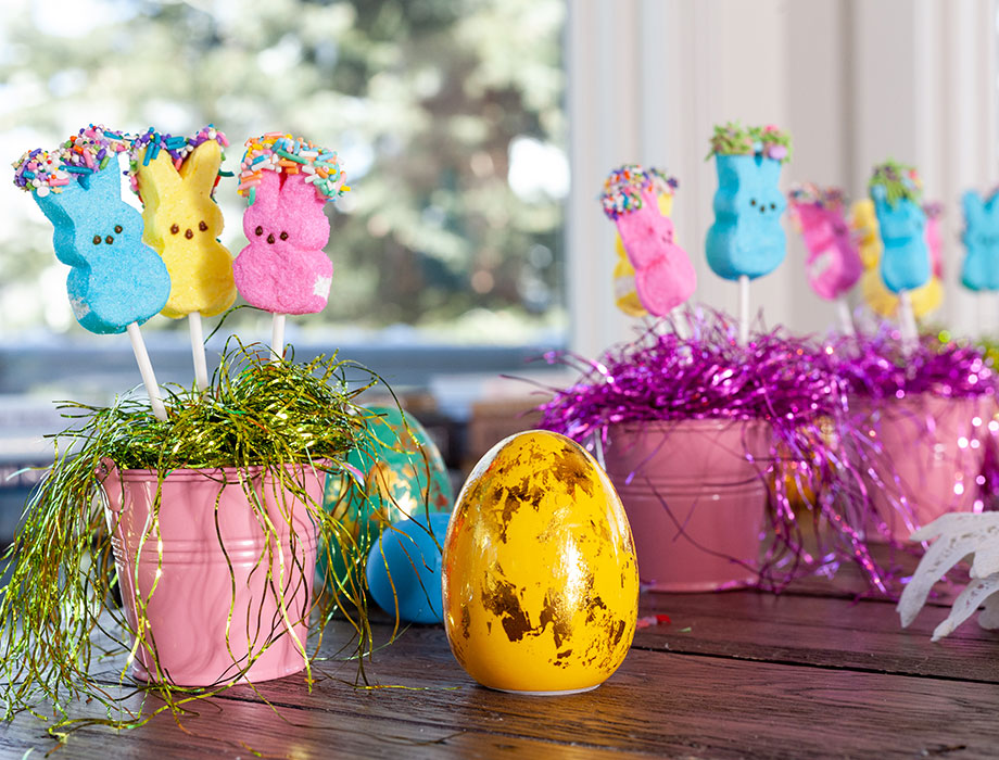 How to make the perfect Easter Centerpiece using Peeps.